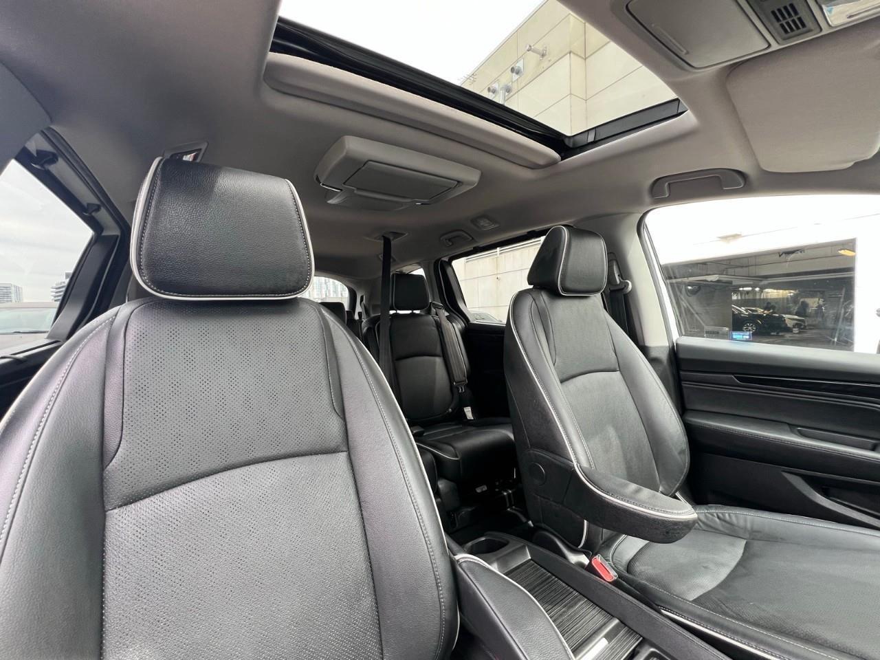 2024 Honda Odyssey Touring Passenger Van Photo