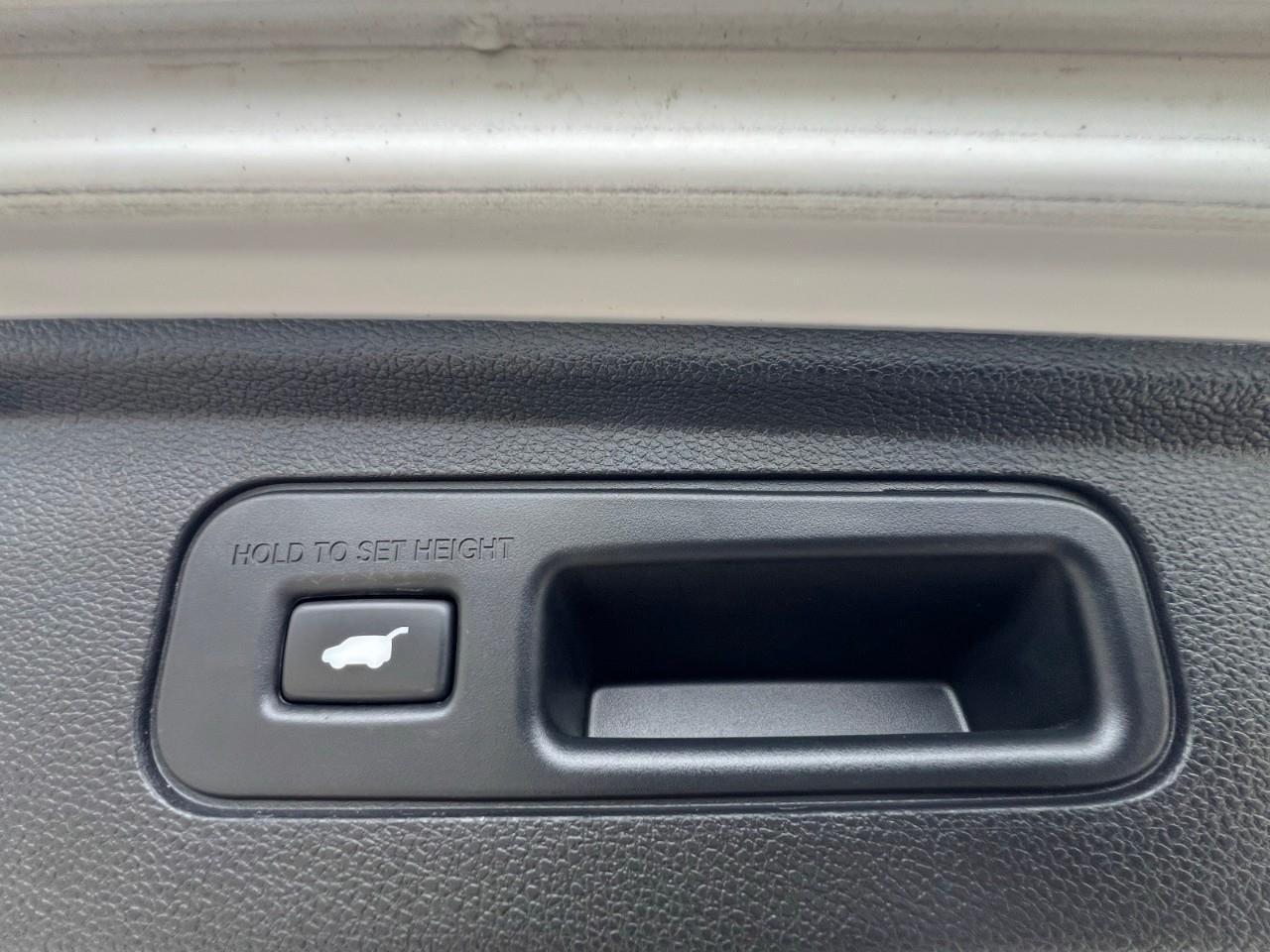 2024 Honda Odyssey Touring Passenger Van Photo