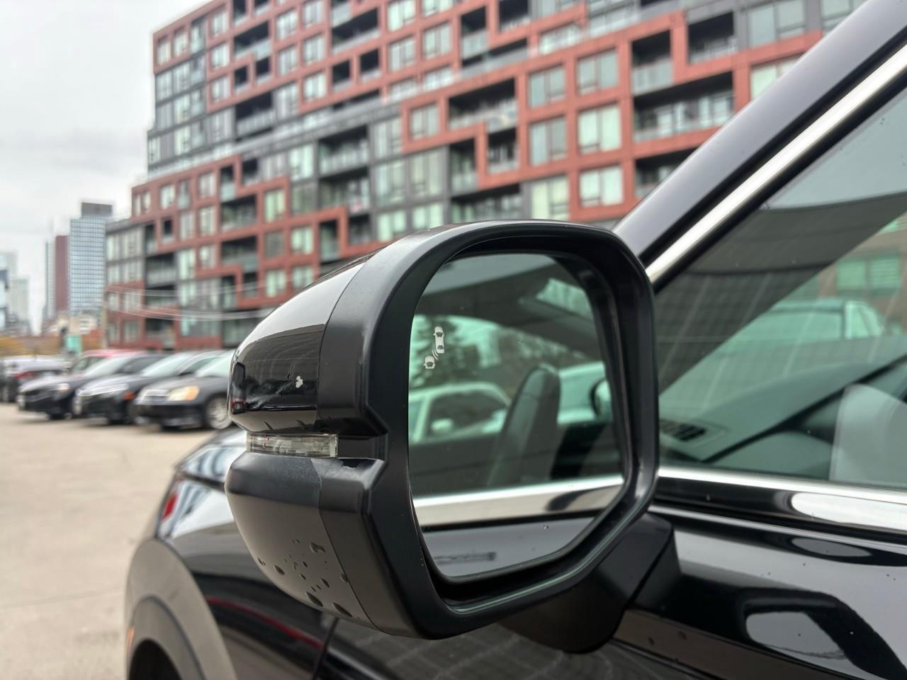 2023 Honda CR-V Hybrid Touring 4dr All-Wheel Drive Photo