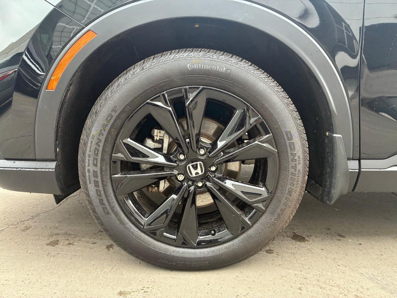 2023 Honda CR-V Hybrid Touring 4dr All-Wheel Drive Photo