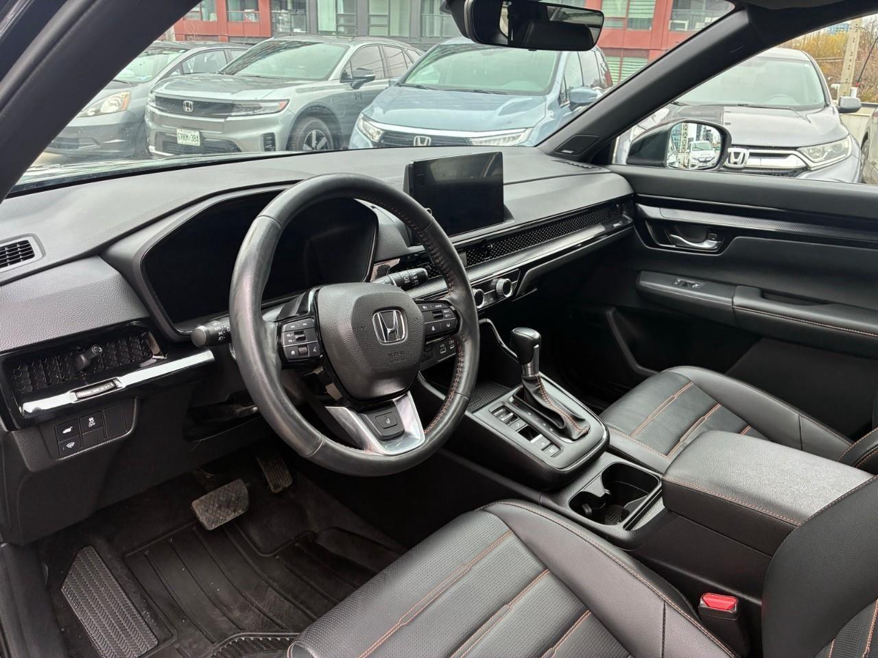 2023 Honda CR-V Hybrid Touring 4dr All-Wheel Drive Photo