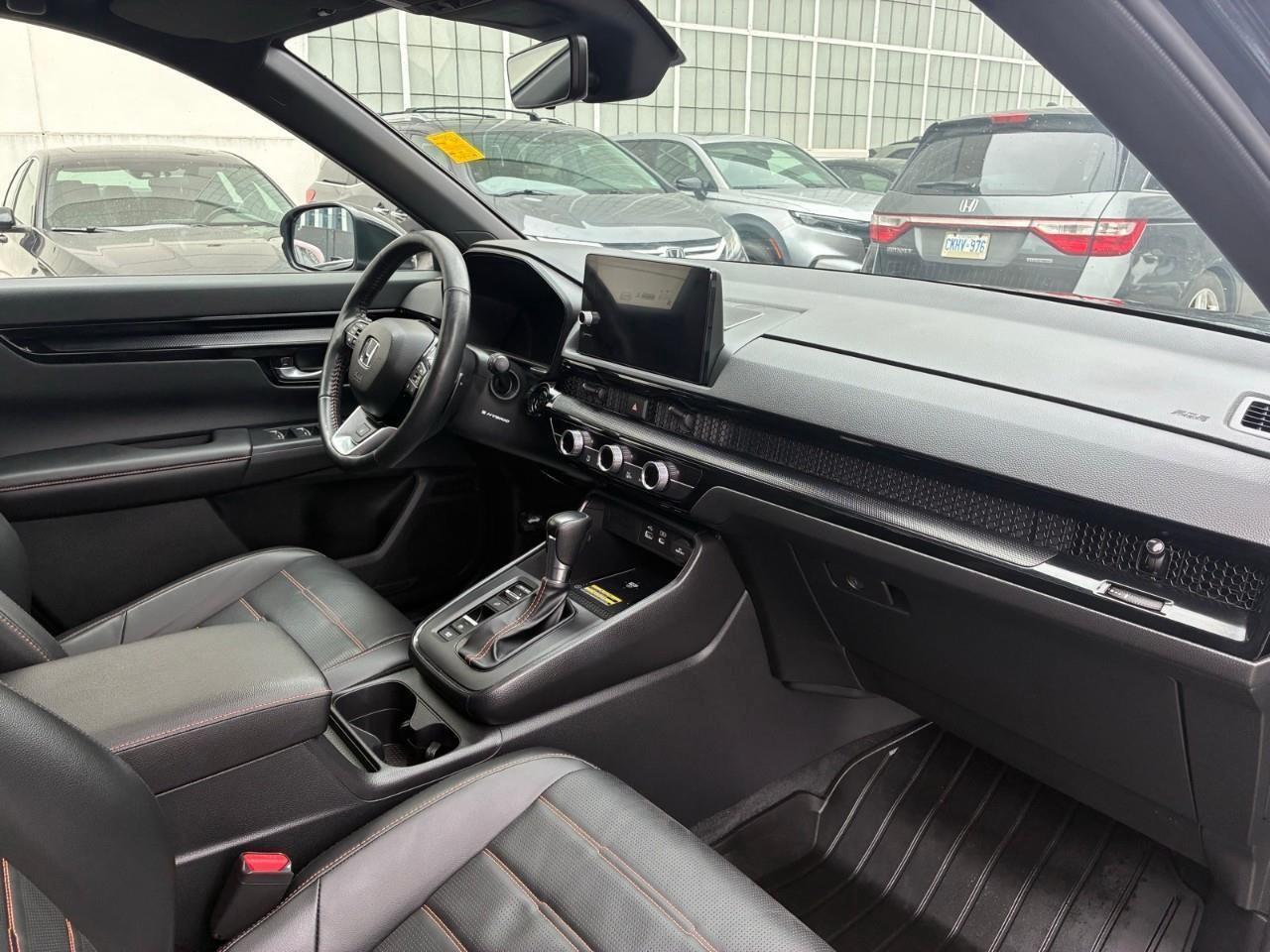 2023 Honda CR-V Hybrid Touring 4dr All-Wheel Drive Photo