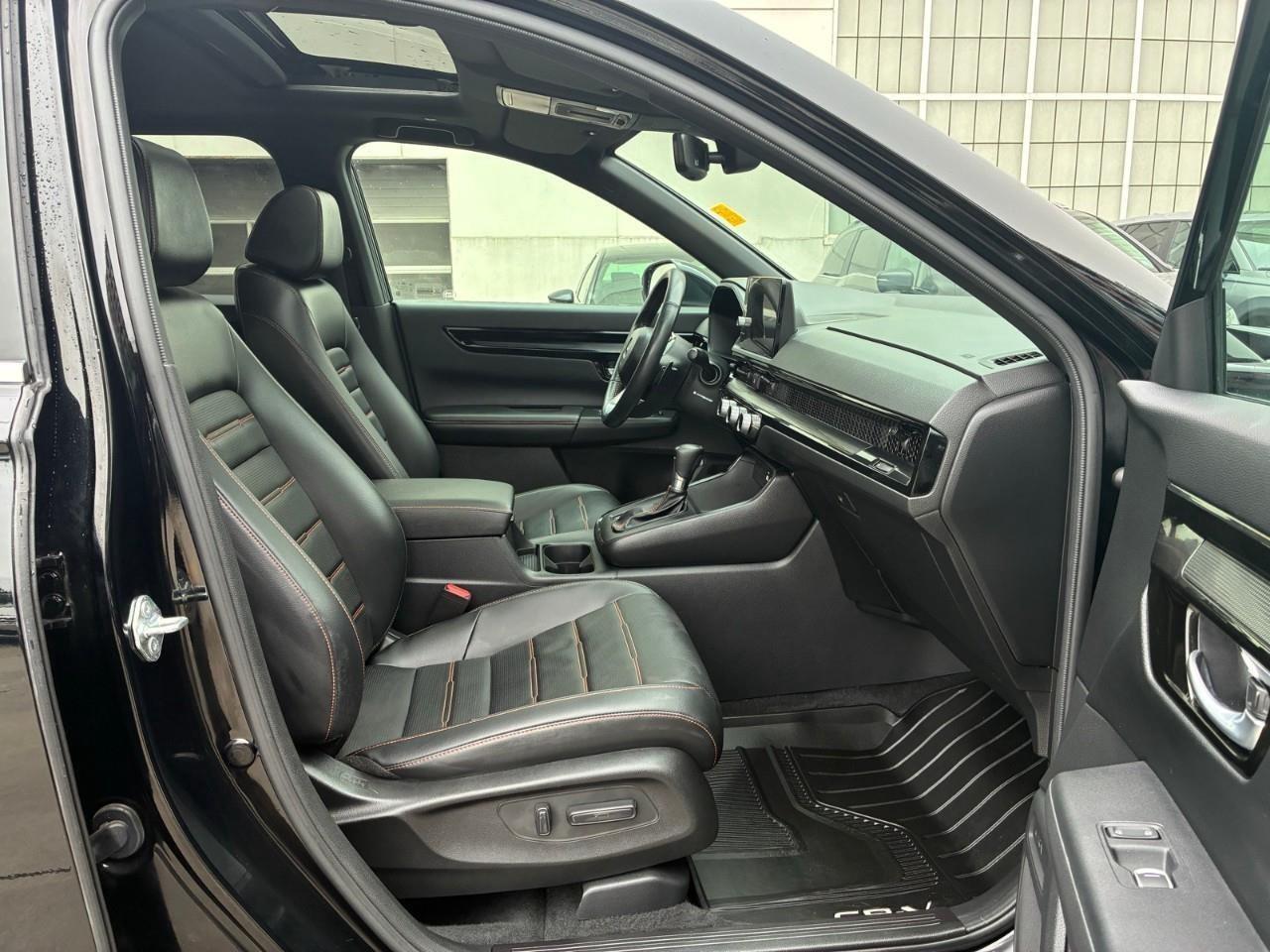 2023 Honda CR-V Hybrid Touring 4dr All-Wheel Drive Photo