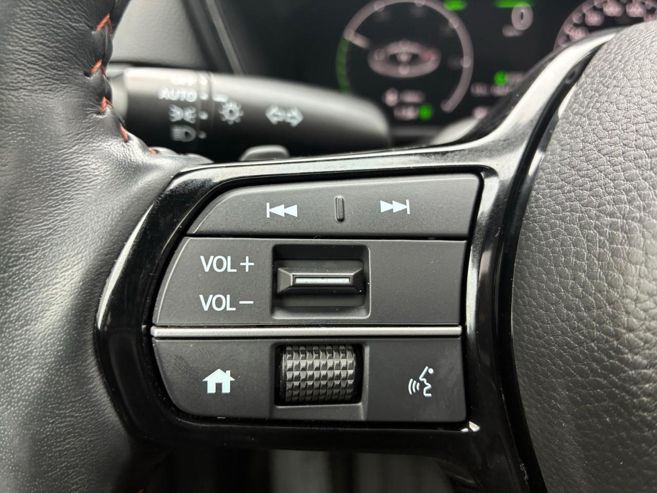 2023 Honda CR-V Hybrid Touring 4dr All-Wheel Drive Photo