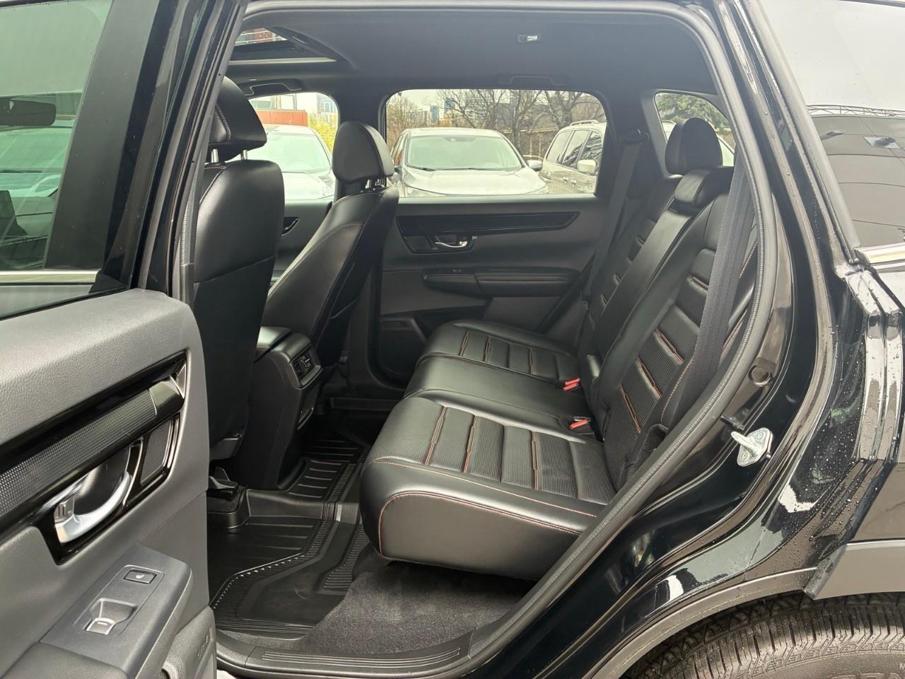 2023 Honda CR-V Hybrid Touring 4dr All-Wheel Drive Photo