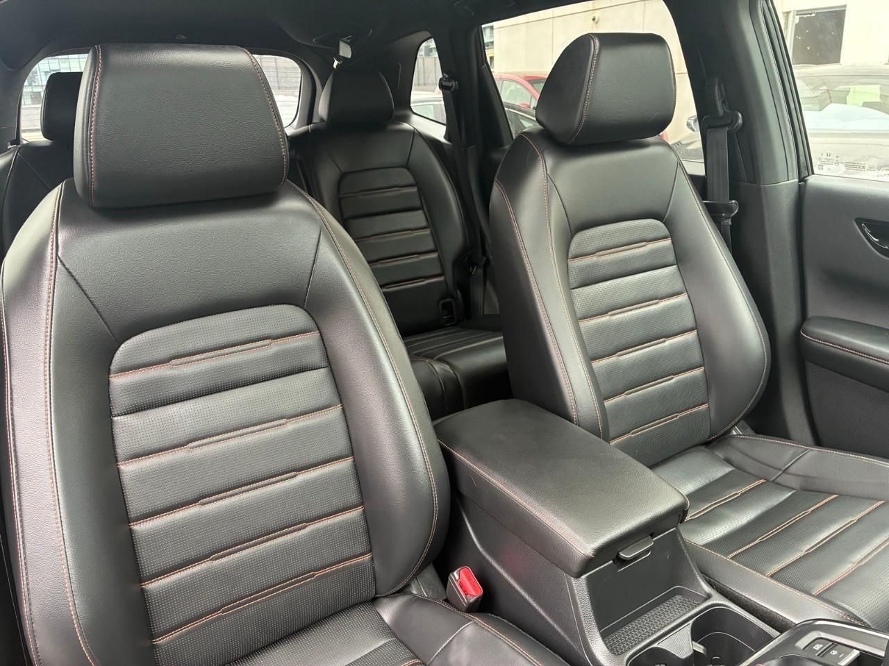 2023 Honda CR-V Hybrid Touring 4dr All-Wheel Drive Photo
