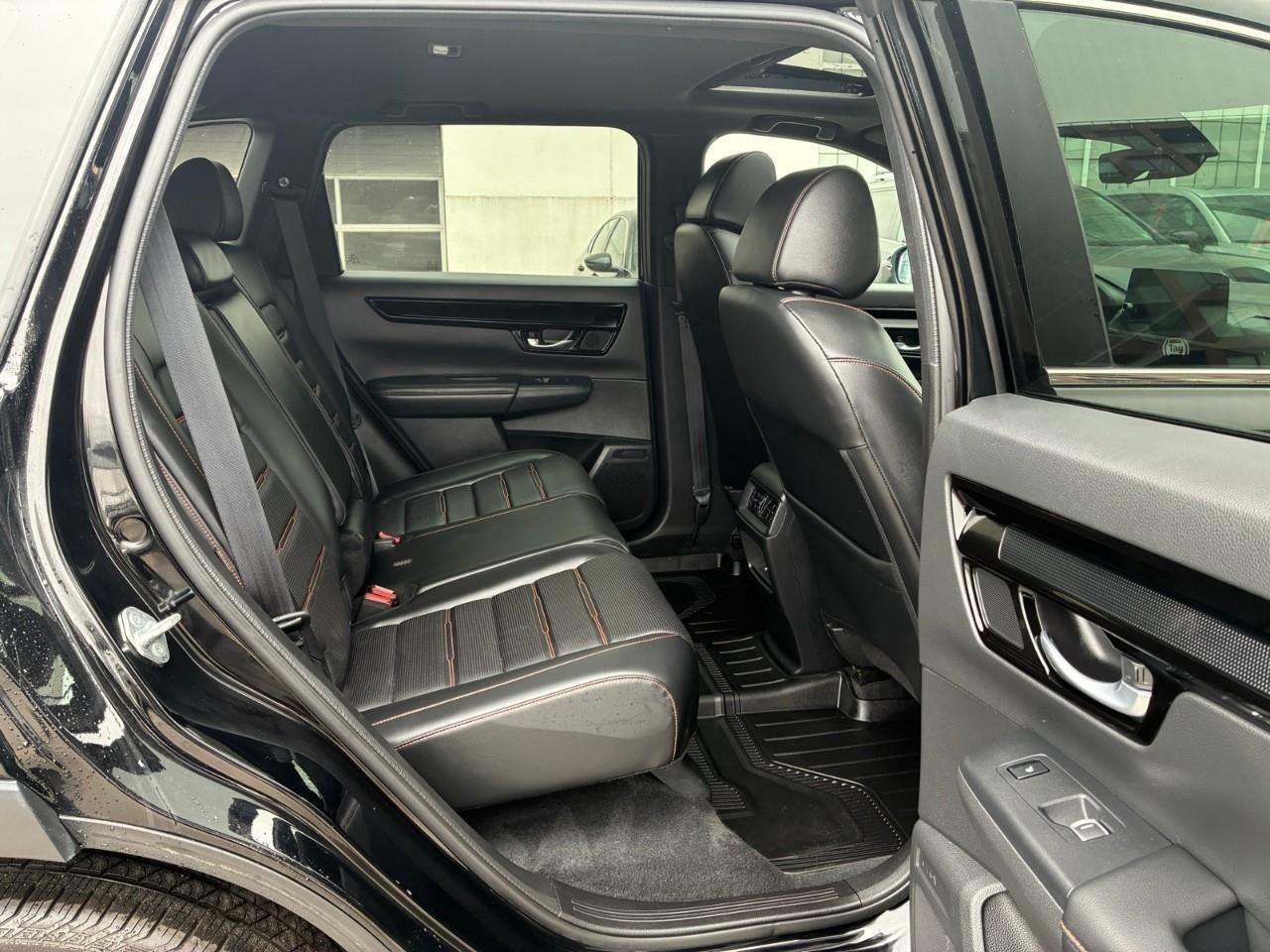 2023 Honda CR-V Hybrid Touring 4dr All-Wheel Drive Photo