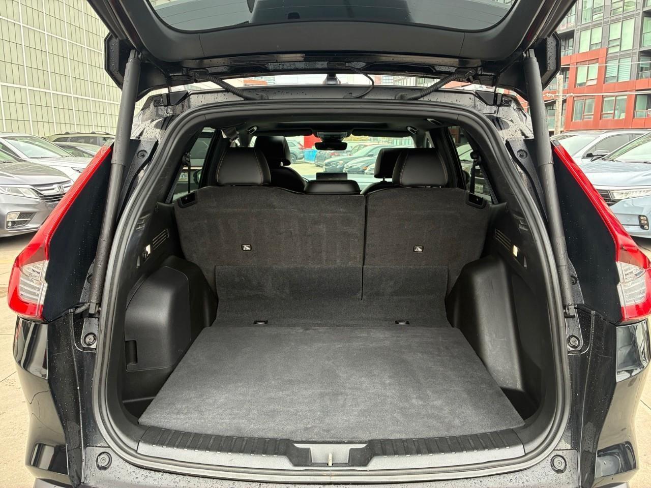 2023 Honda CR-V Hybrid Touring 4dr All-Wheel Drive Photo