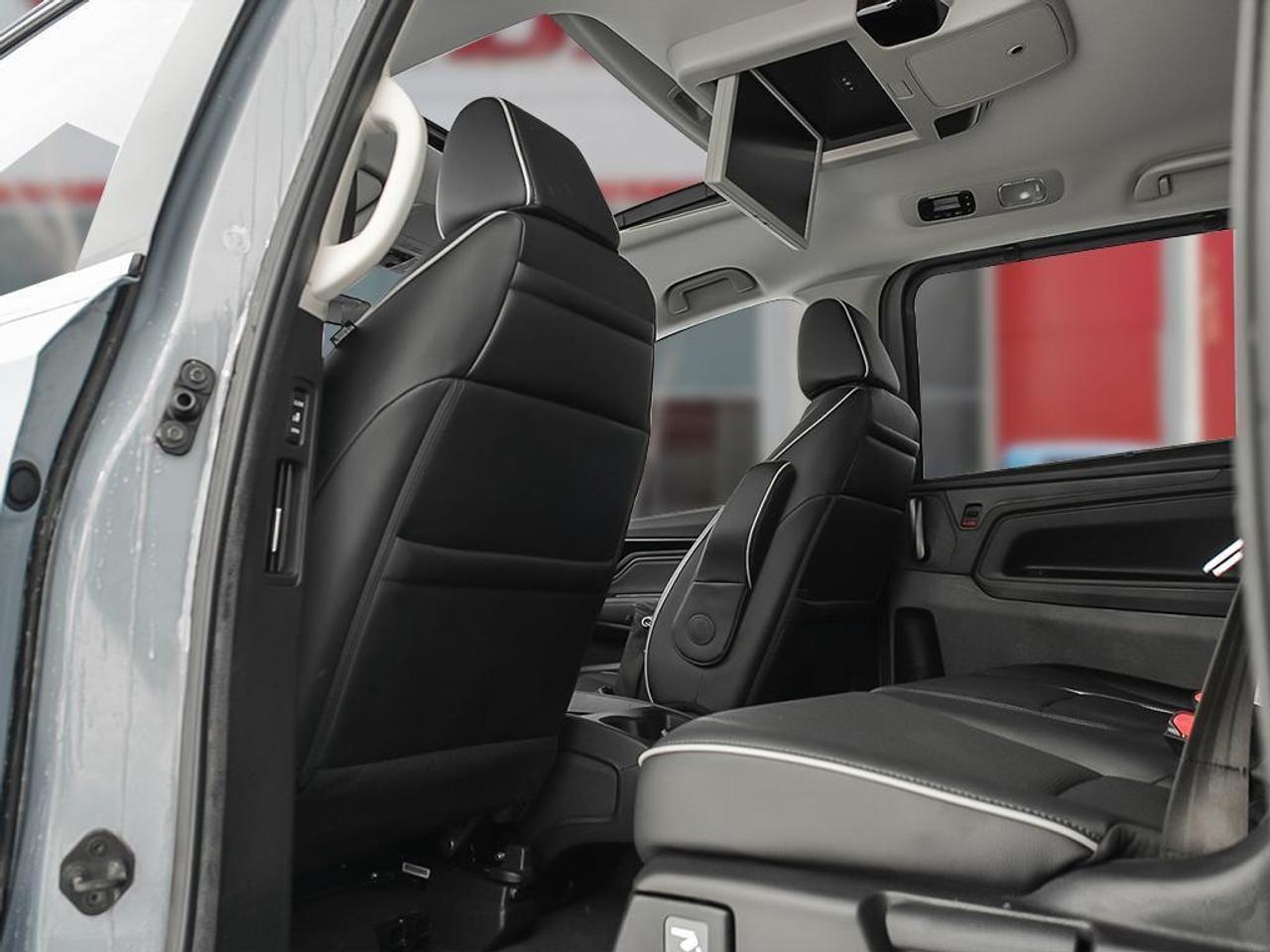 2026 Honda Odyssey Touring Passenger Van Photo