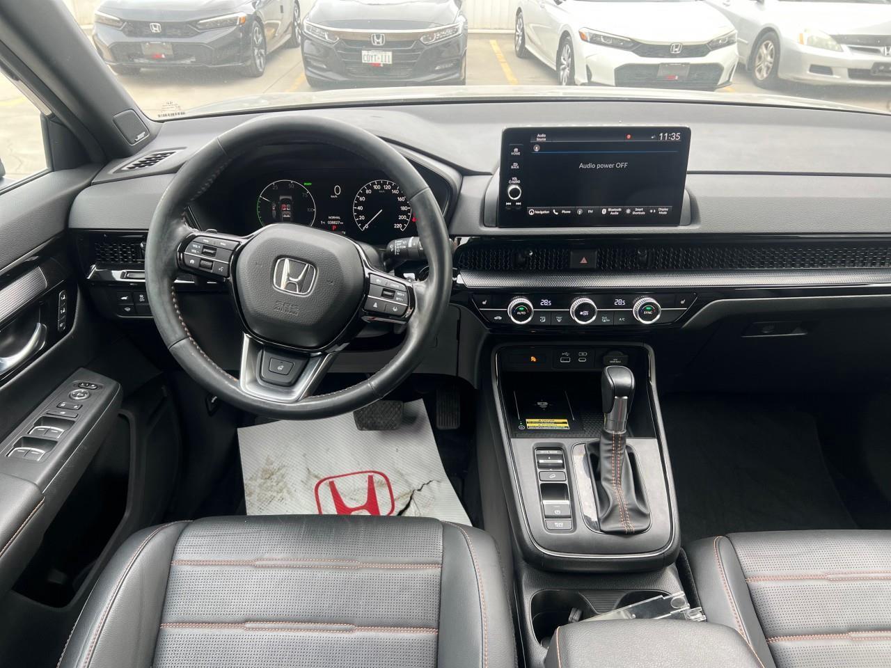 2023 Honda CR-V Hybrid Touring 4dr All-Wheel Drive Photo