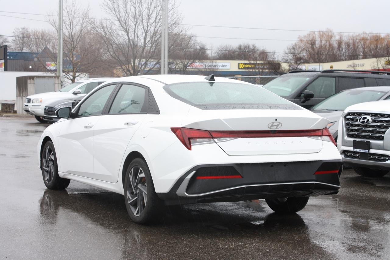 2024 Hyundai Elantra Preferred IVT w-Tech Pkg Photo