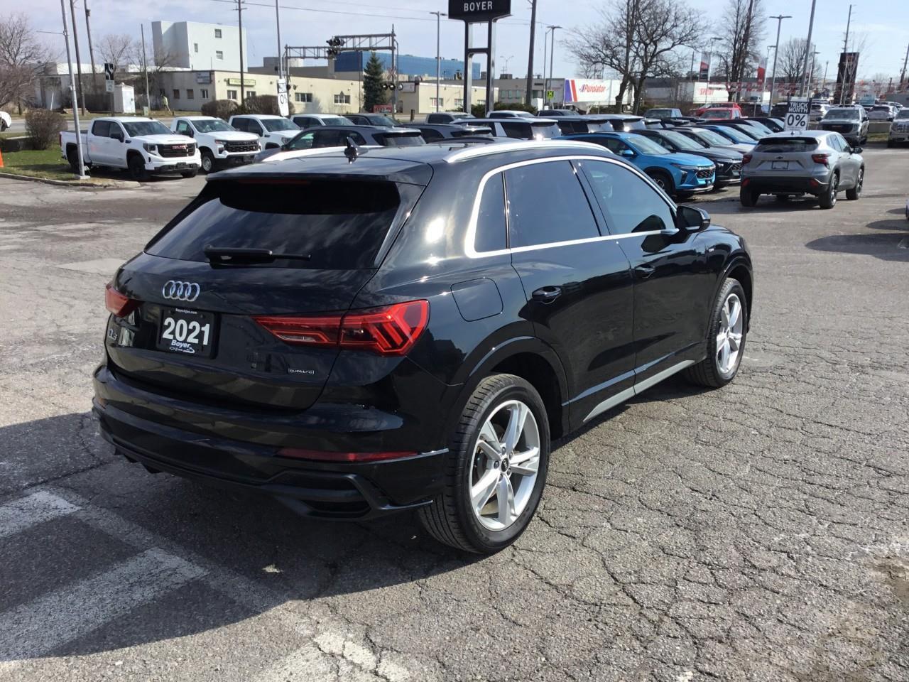 2021 Audi Q3 45 Progressiv Photo