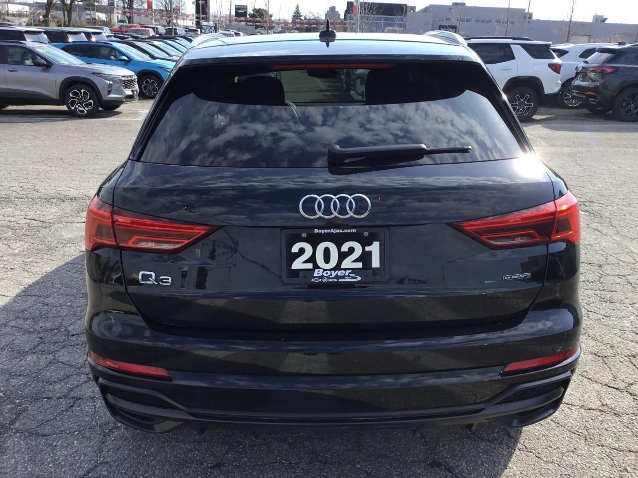 2021 Audi Q3 45 Progressiv Photo3