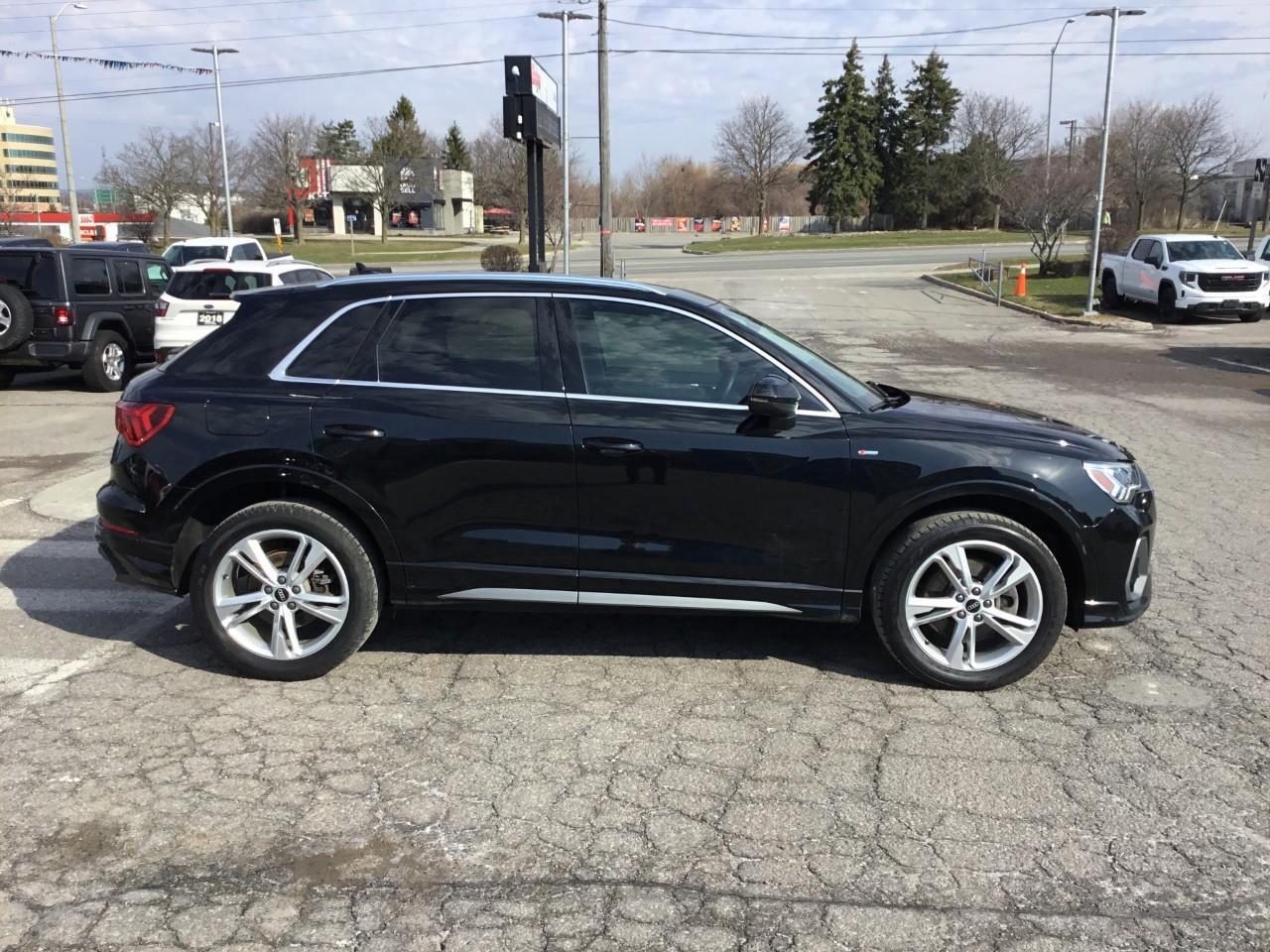 2021 Audi Q3 45 Progressiv Photo