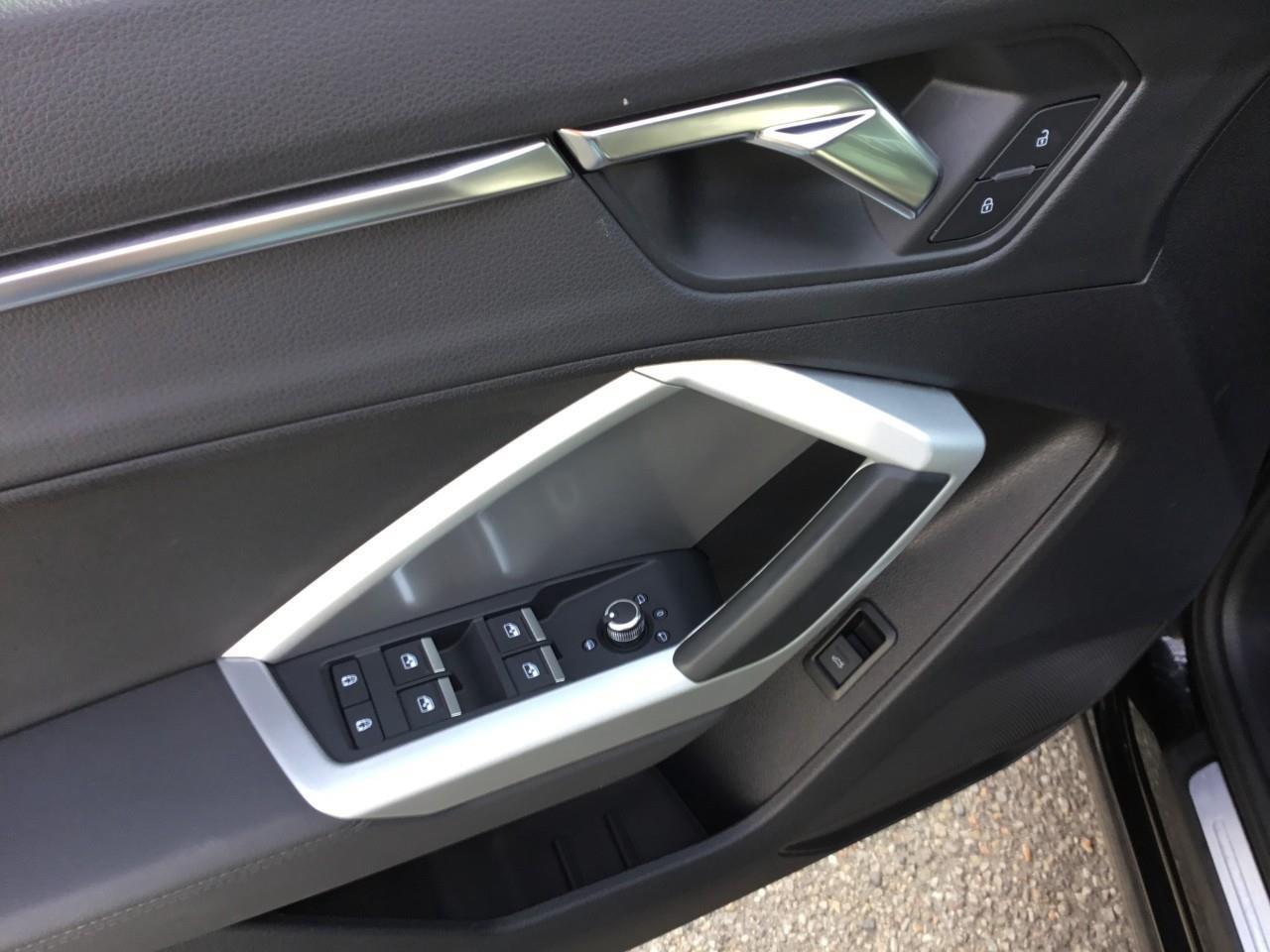 2021 Audi Q3 45 Progressiv Photo
