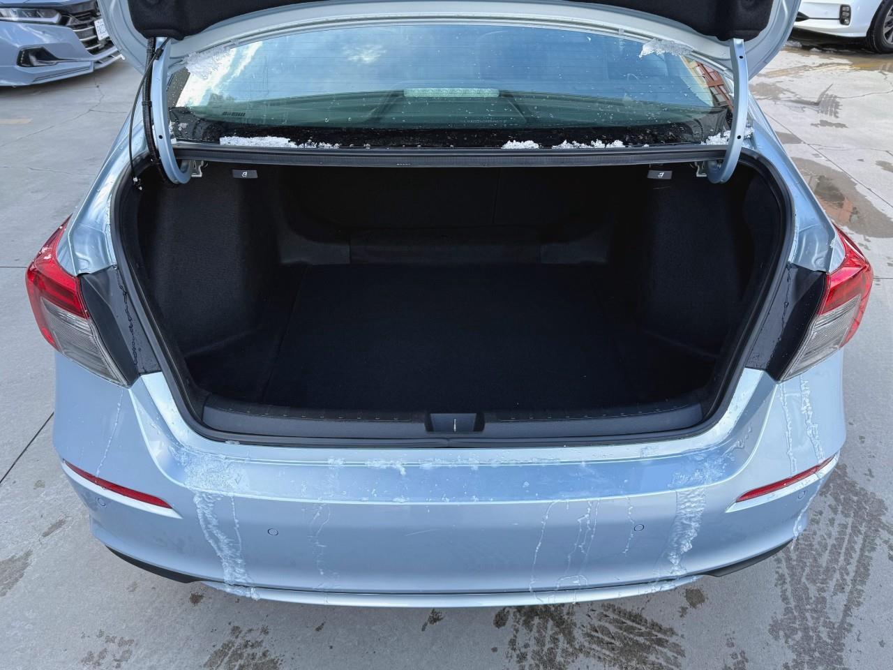 2022 Honda Civic Touring 4dr Sedan Photo