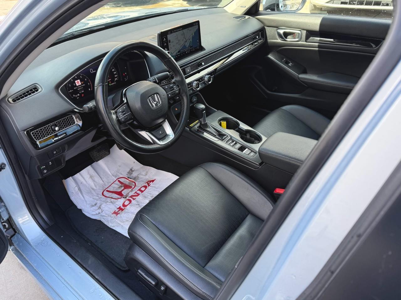 2022 Honda Civic Touring 4dr Sedan Photo