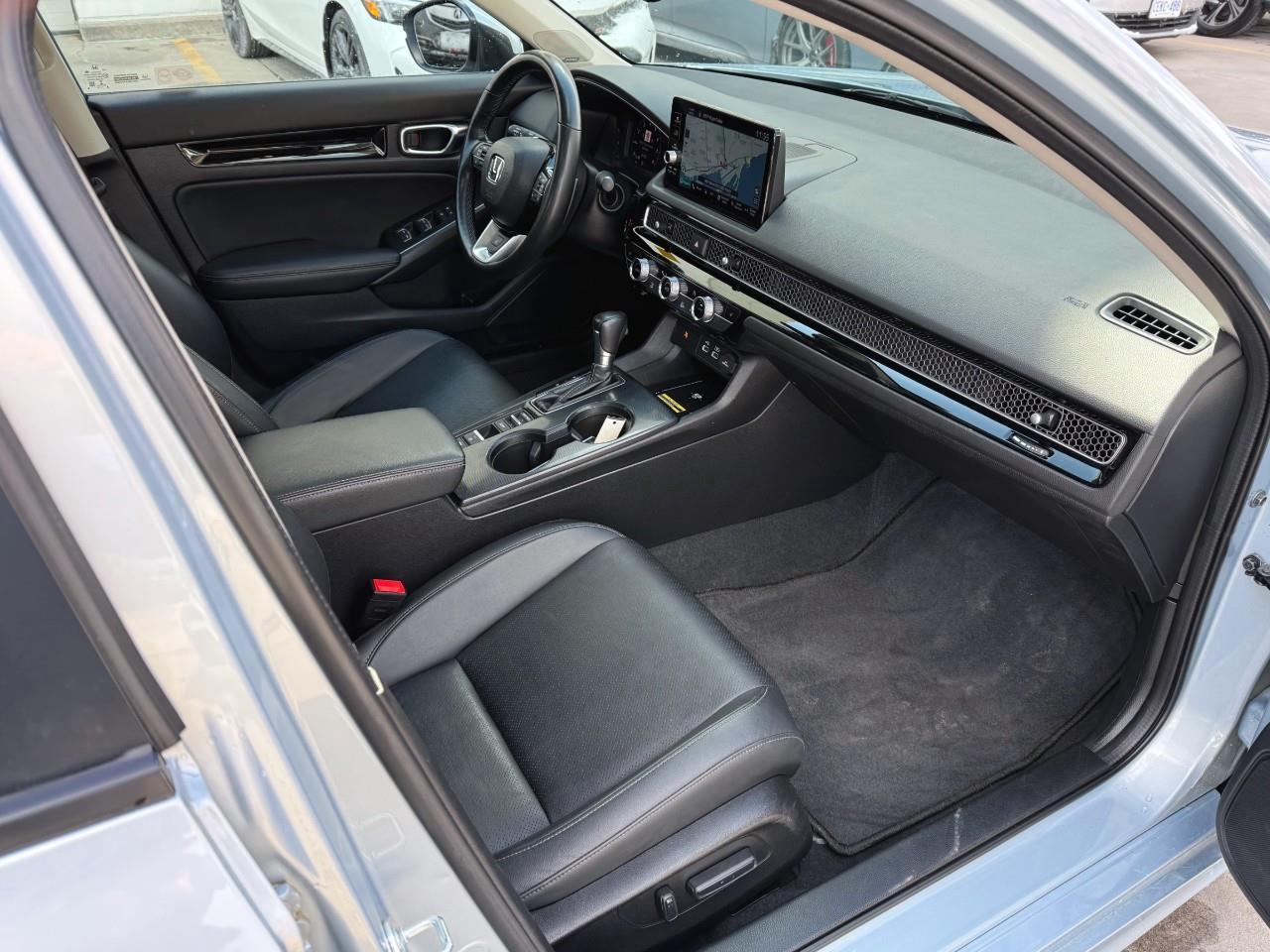 2022 Honda Civic Touring 4dr Sedan Photo