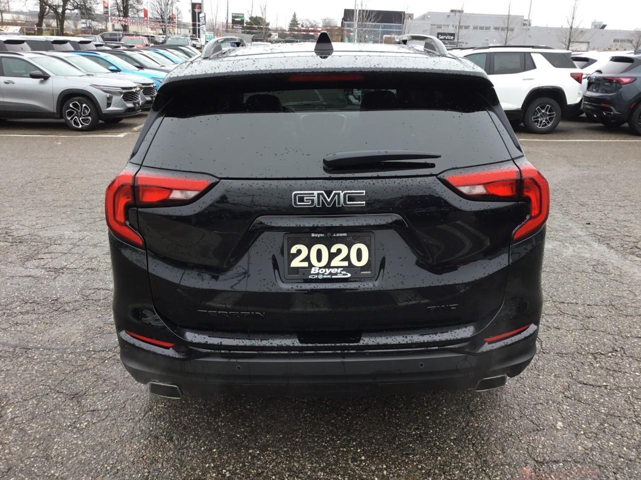 2020 GMC Terrain SLT Photo3