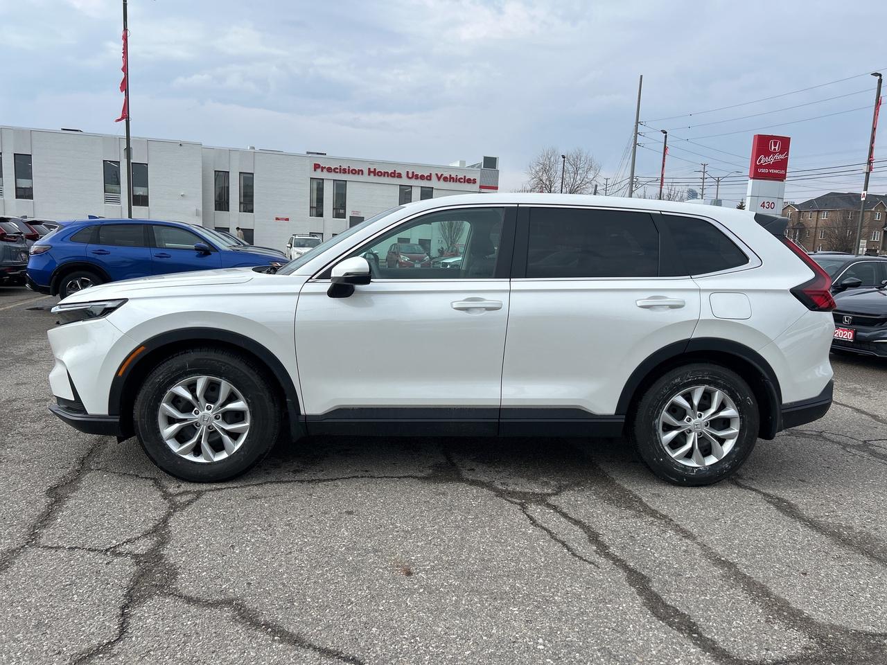 2026 Honda CR-V LX FWD CarPlay  Bluetooth Rear Camera H.Seats Photo