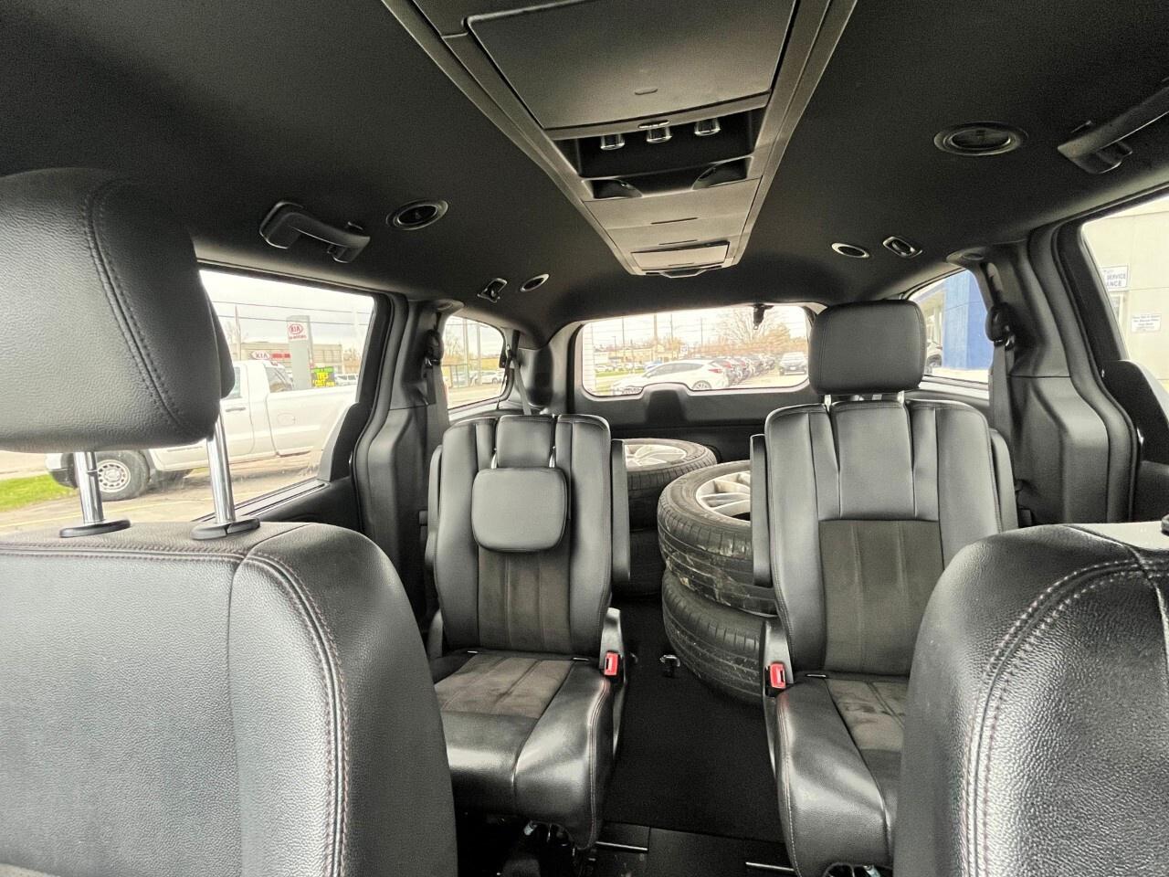 2019 Dodge Grand Caravan 35TH ANNIVERSARY   HEATED SEATS   CLEAN CARFAX   C Photo