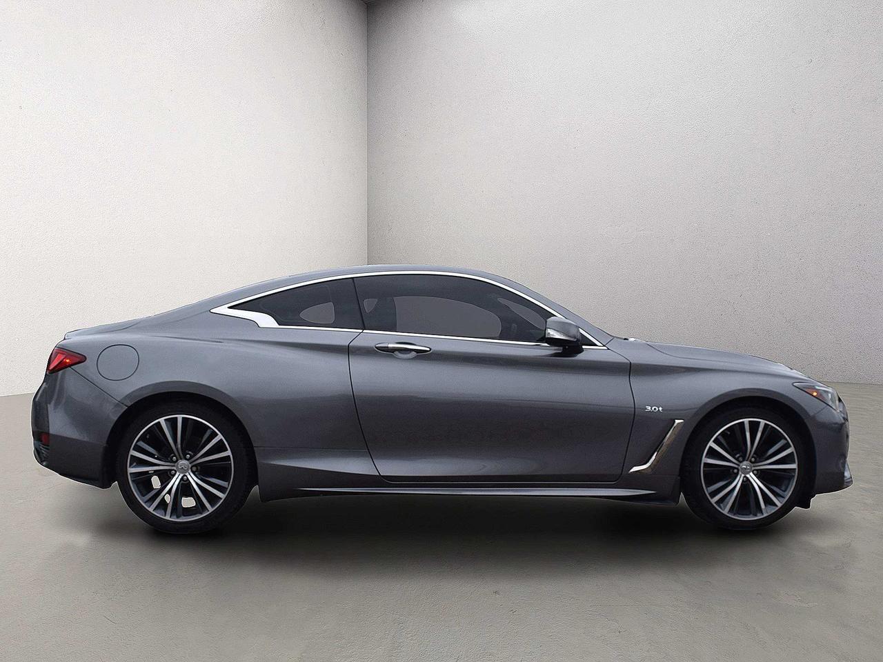 2017 Infiniti Q60 3.0T Premium Photo