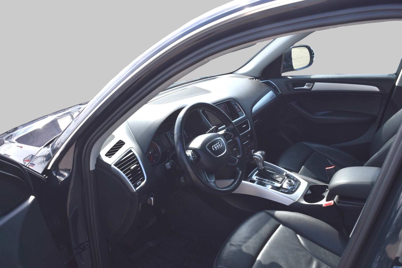 2016 Audi Q5 2.0T Progressiv Navi Panoramic Sunroof Photo