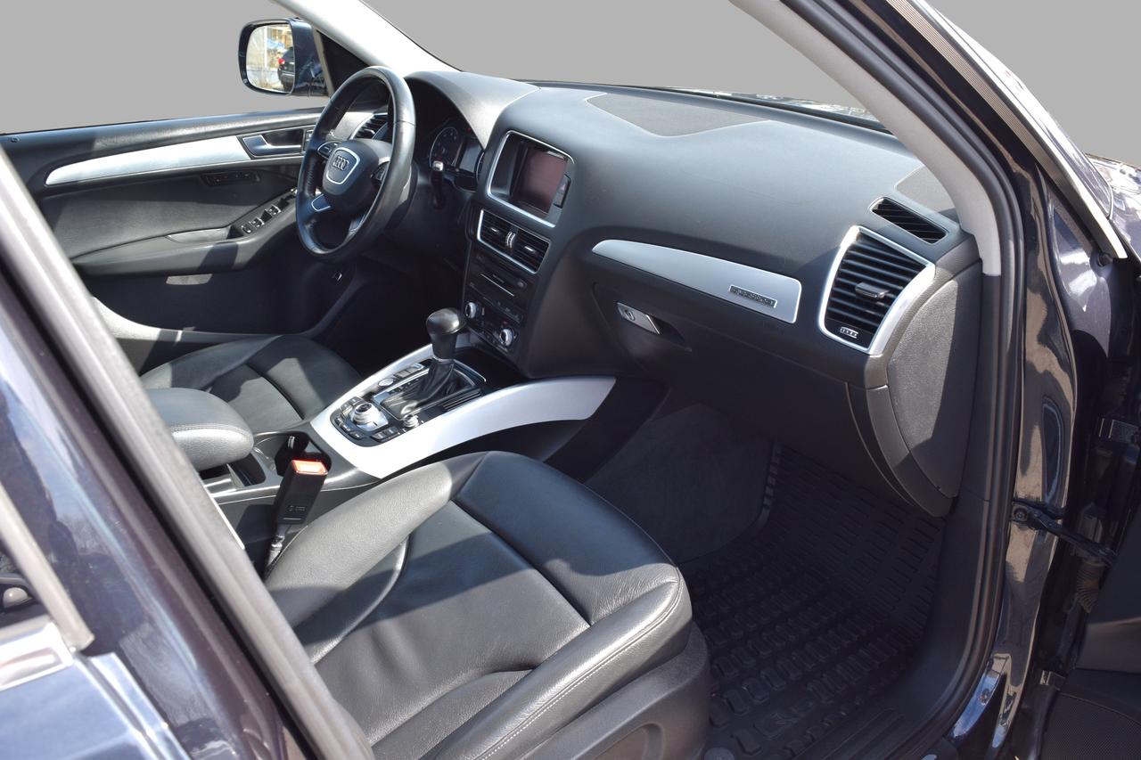 2016 Audi Q5 2.0T Progressiv Navi Panoramic Sunroof Photo