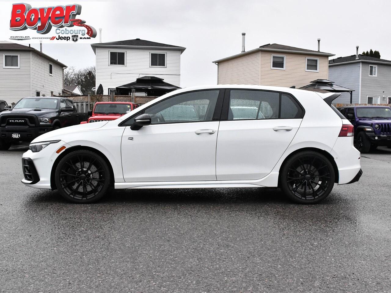 2025 Volkswagen Golf R Black Edition DSG Photo