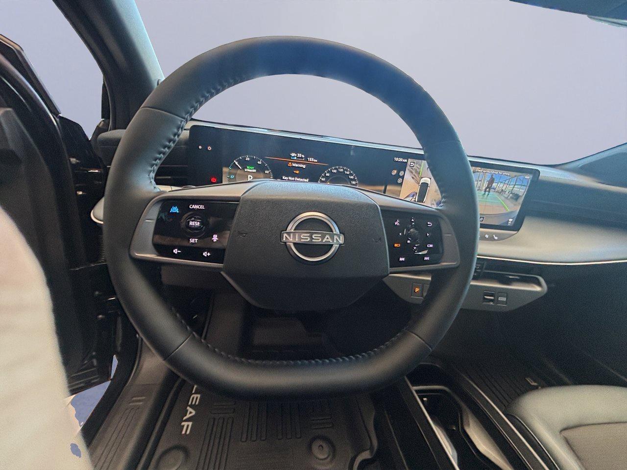 2026 Nissan Leaf PLATINUM+ Photo