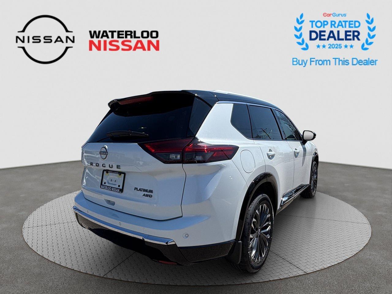 2026 Nissan Rogue Platinum Photo4