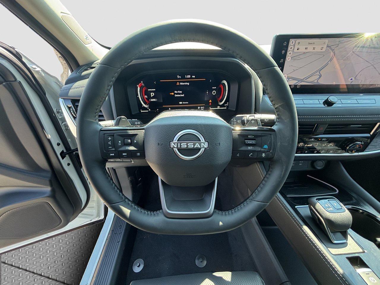 2026 Nissan Rogue Platinum Photo