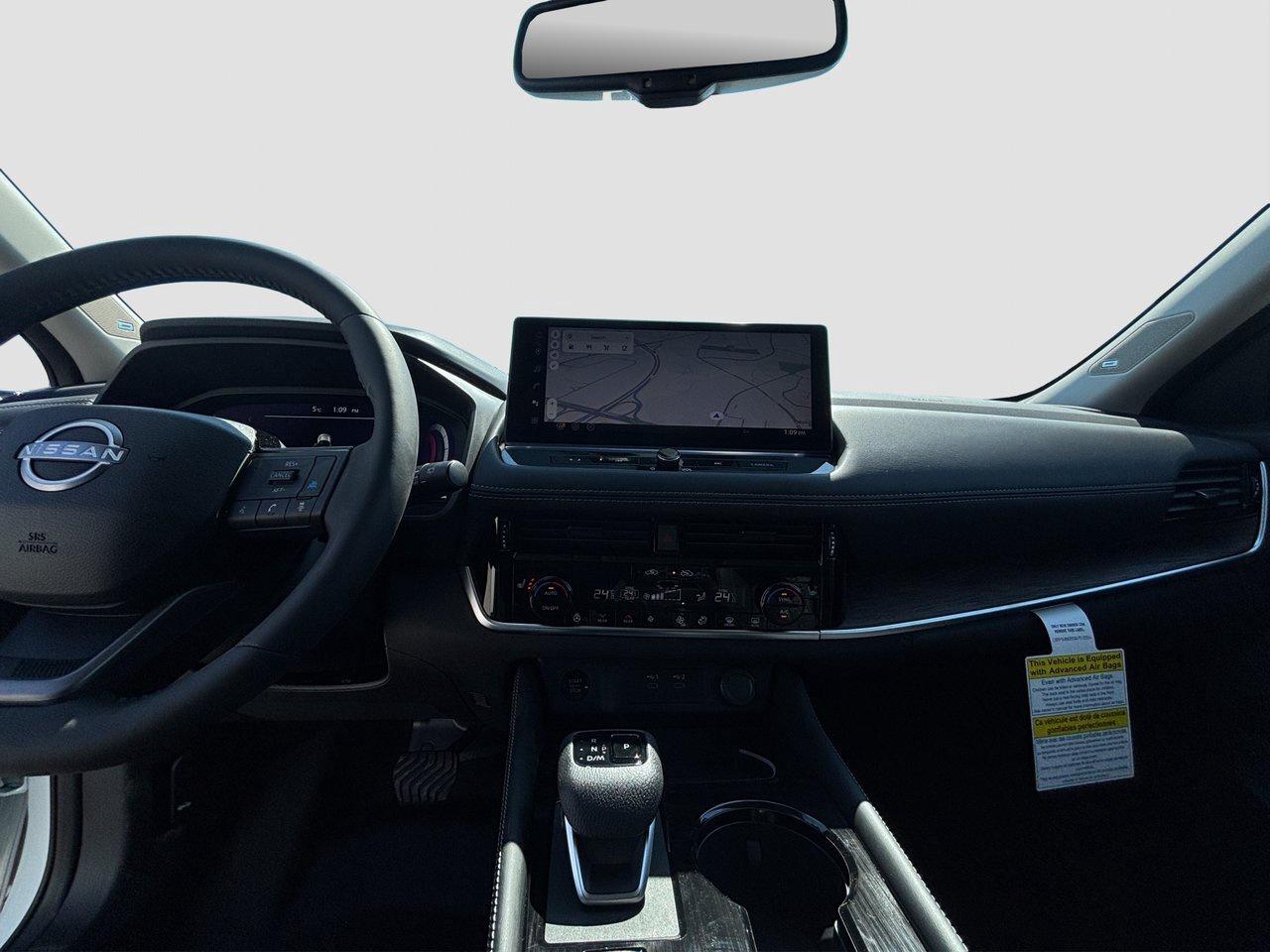 2026 Nissan Rogue Platinum Photo