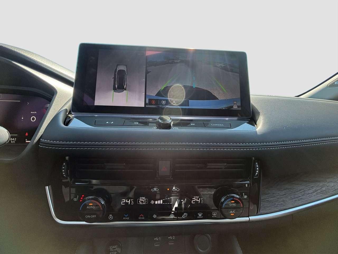 2026 Nissan Rogue Platinum DEMO REDUCED! Photo