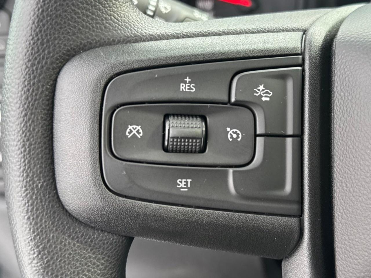 2026 GMC Sierra 1500 Crew Cab Short Box 4-Wheel Drive Pro Photo