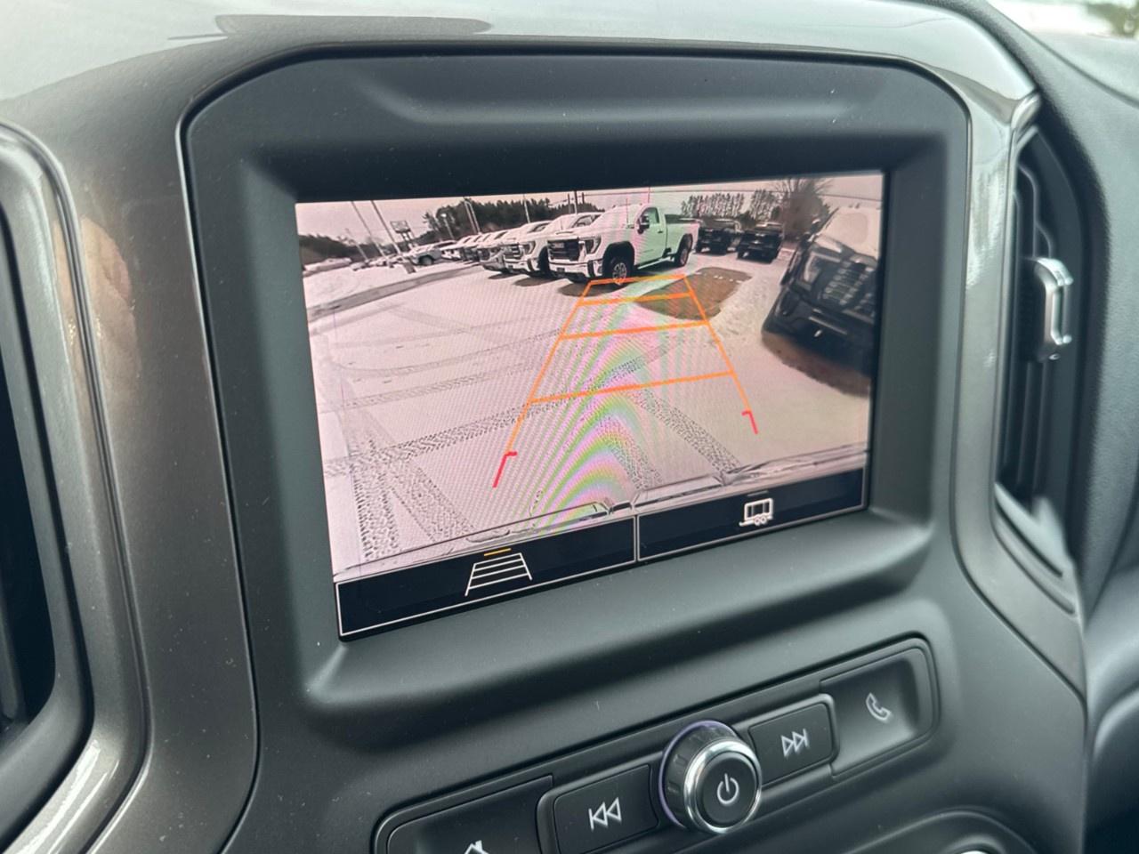 2026 GMC Sierra 1500 Crew Cab Short Box 4-Wheel Drive Pro Photo