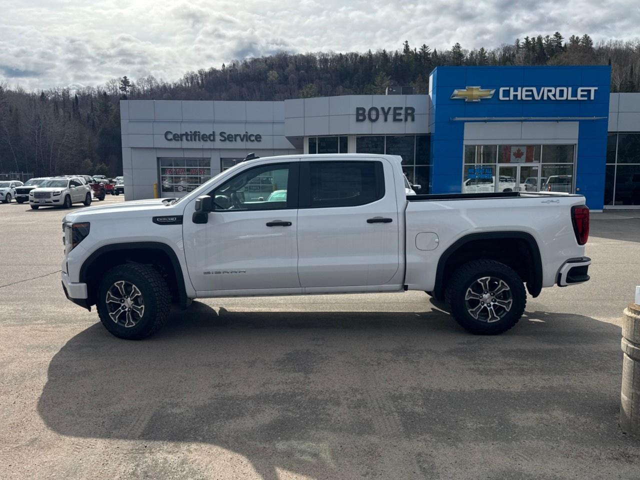 2026 GMC Sierra 1500 Crew Cab Short Box 4-Wheel Drive Pro Photo