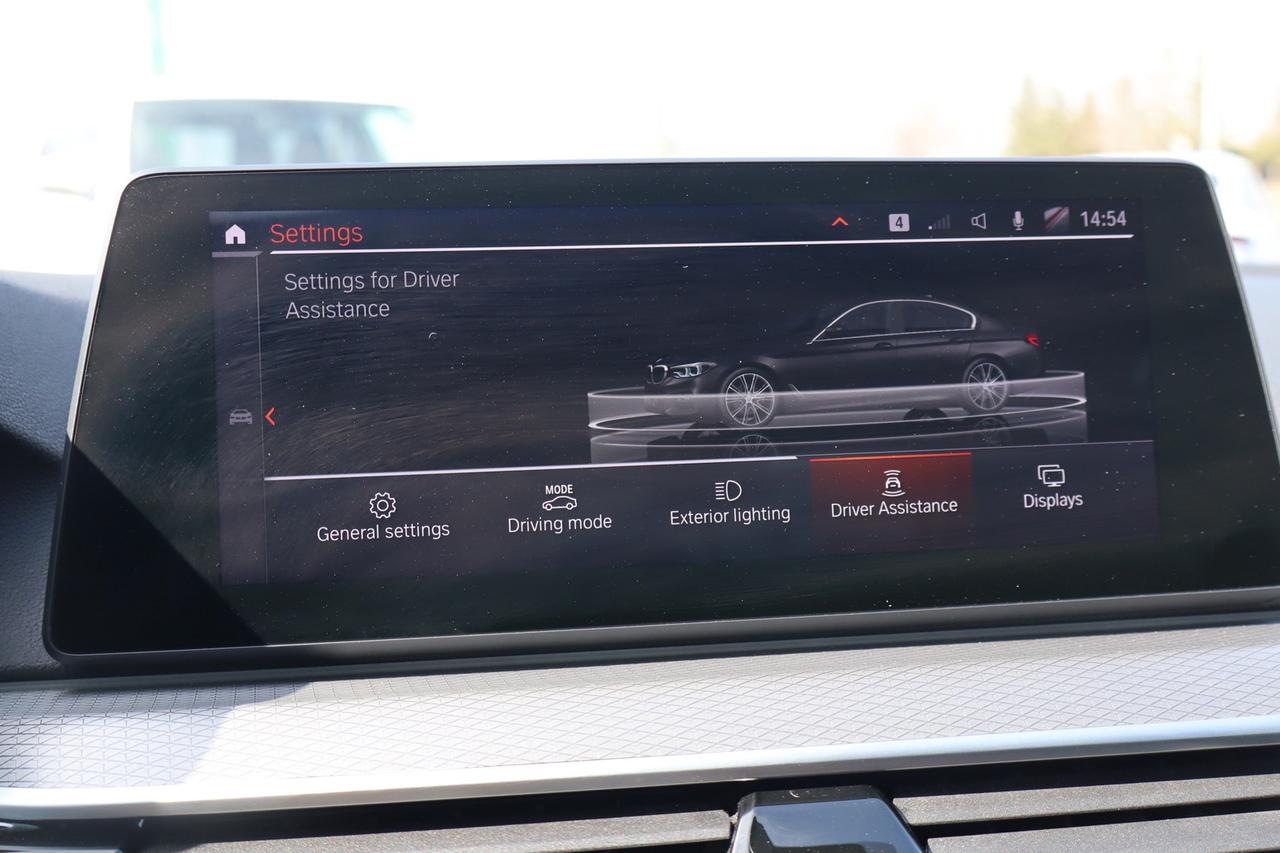 2020 BMW 5 Series 530i xDrive Photo
