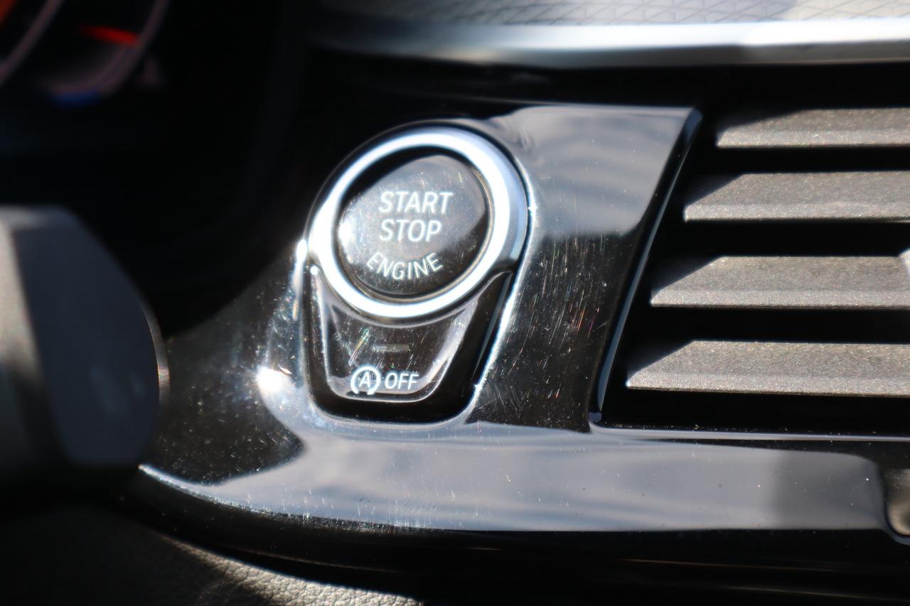 2020 BMW 5 Series 530i xDrive Photo