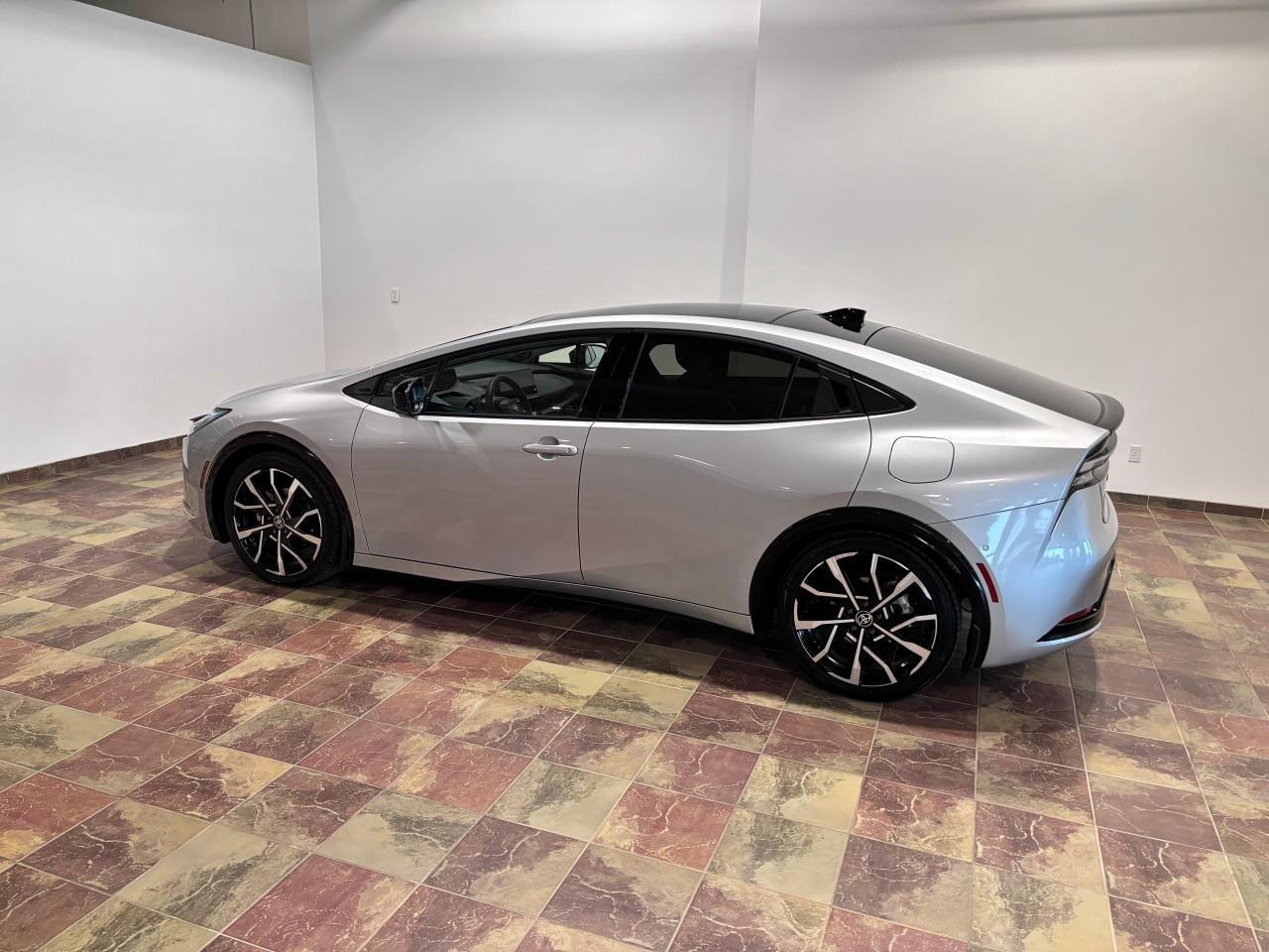 2024 Toyota Prius Prime XSE Premium Photo