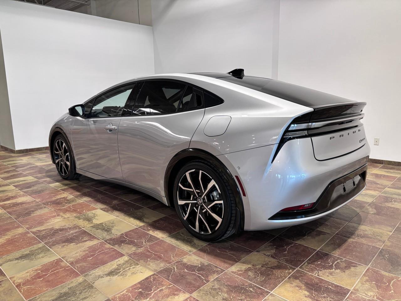 2024 Toyota Prius Prime XSE Premium Photo