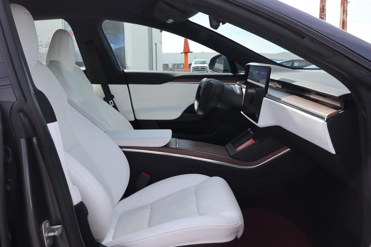 2022 Tesla Model S Long Range   Dual Motor   Yoke Steering   White In Photo