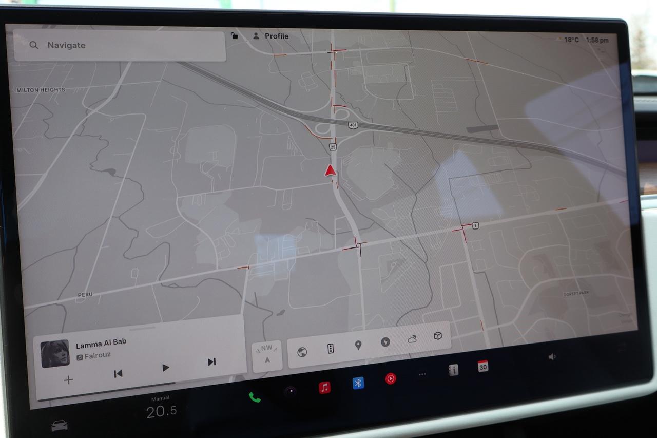 2022 Tesla Model S Long Range   Dual Motor   Yoke Steering   White In Photo