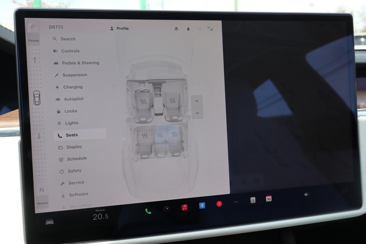 2022 Tesla Model S Long Range   Dual Motor   Yoke Steering   White In Photo