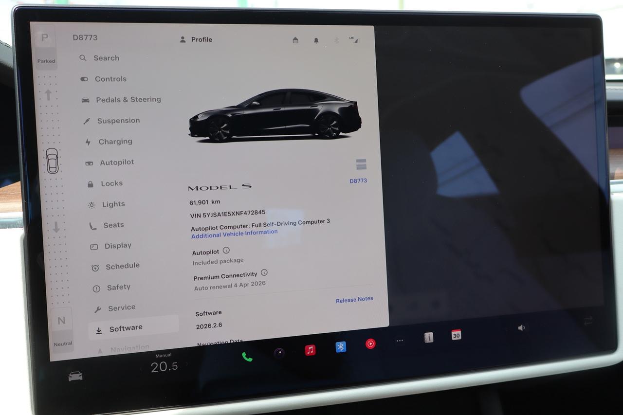 2022 Tesla Model S Long Range   Dual Motor   Yoke Steering   White In Photo