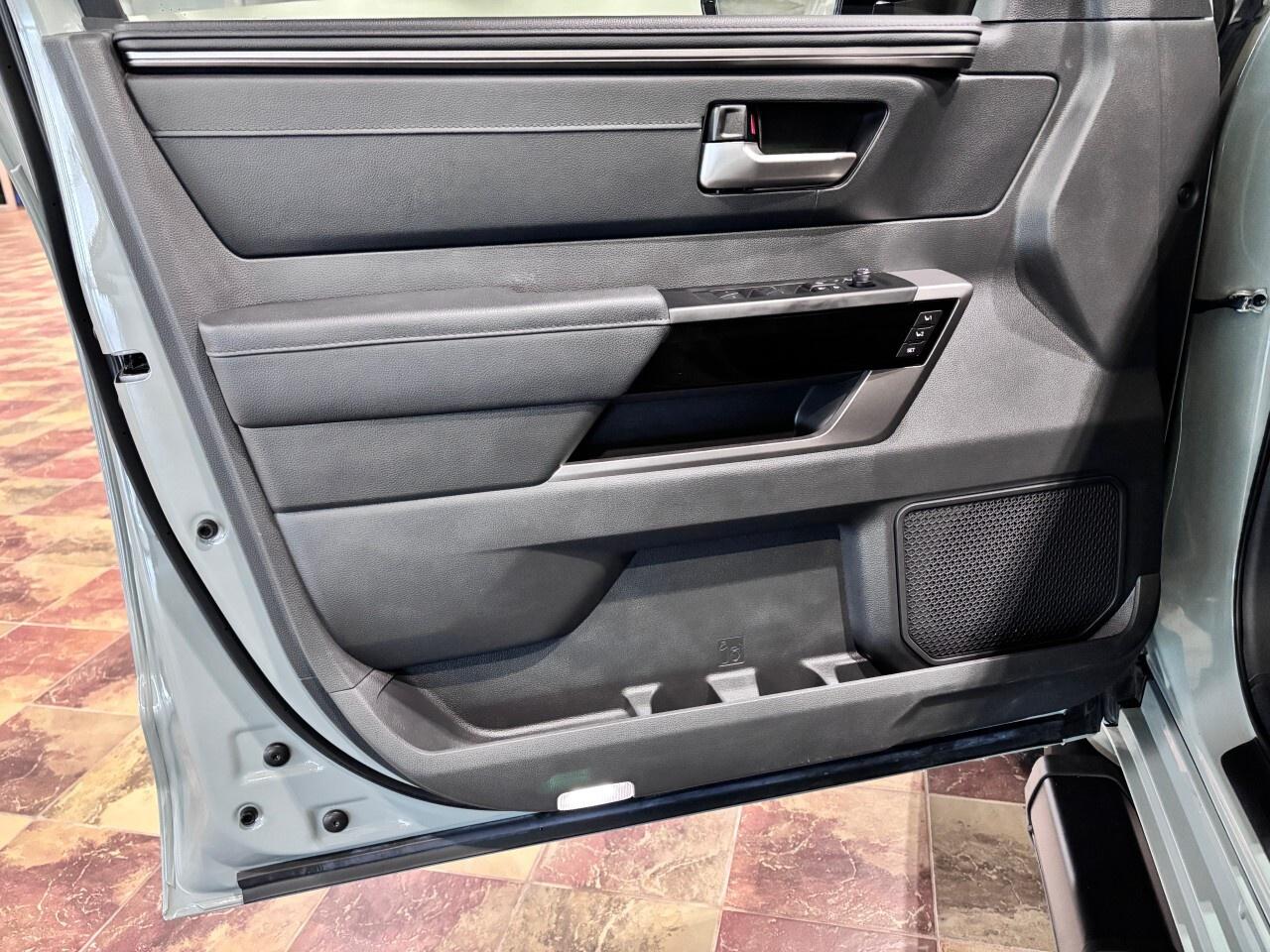 2024 Toyota Tundra 4x4 Crewmax Limited Hybrid Long Bed Photo