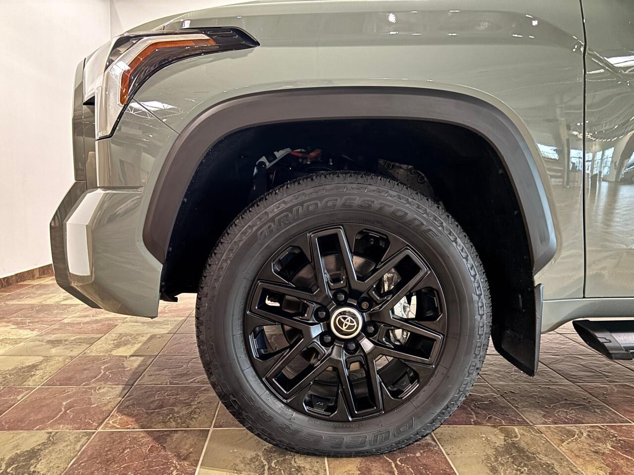 2024 Toyota Tundra 4x4 Crewmax Limited Hybrid Long Bed Photo