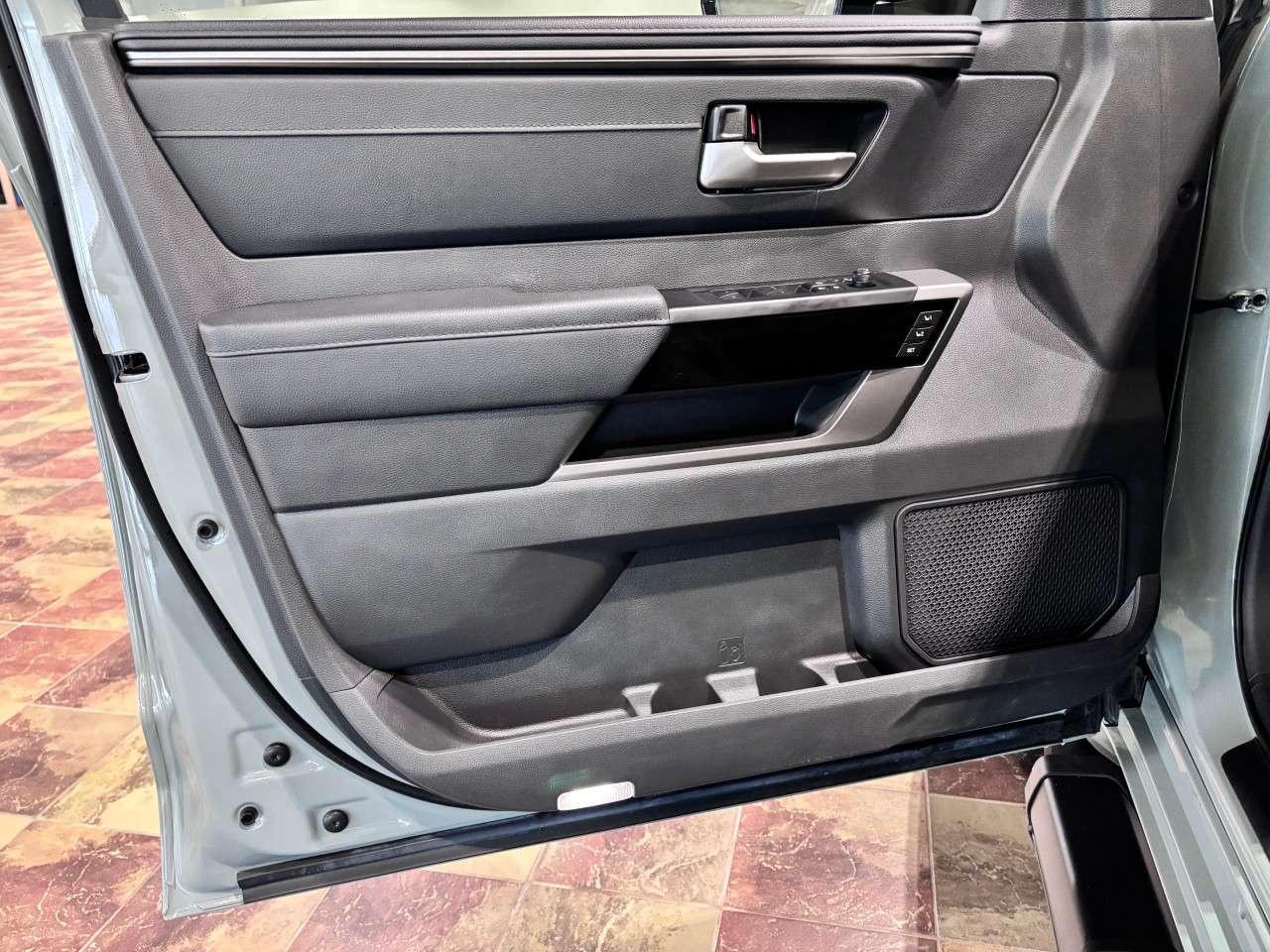 2024 Toyota Tundra 4x4 Crewmax Limited Hybrid Long Bed Photo