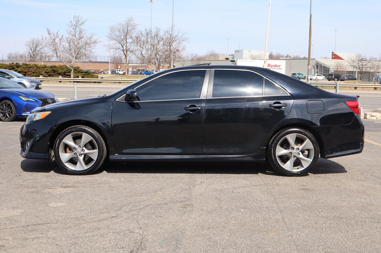 2014 Toyota Camry SE   Accident Free   Clean Carfax   Safety Certifi Photo