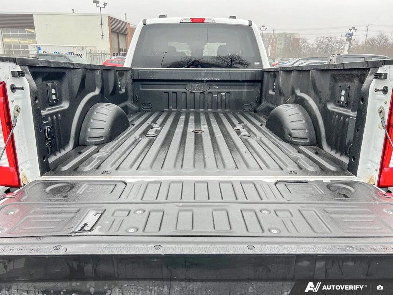 2024 Ford F-450 SUPER DUTY XLT   6.7 V8 DIESEL   REAR CAMERA Photo